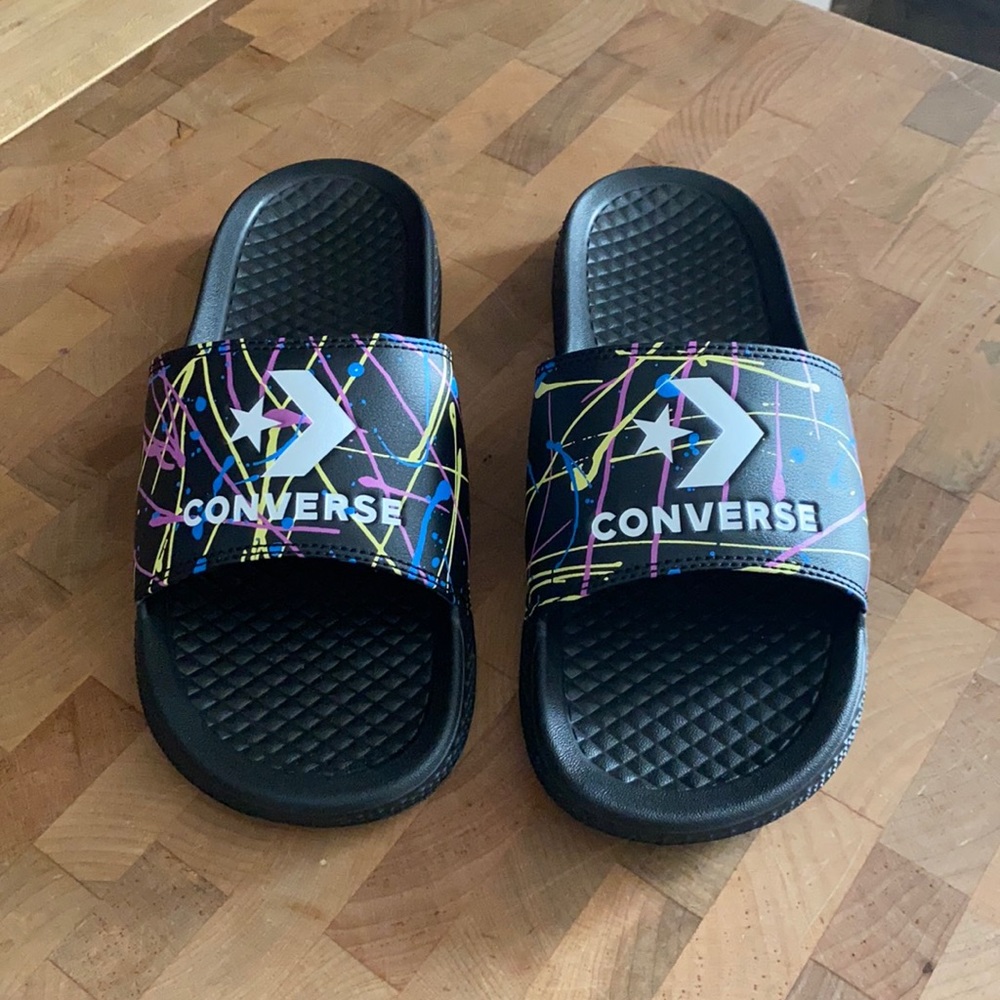 Women’s slides.